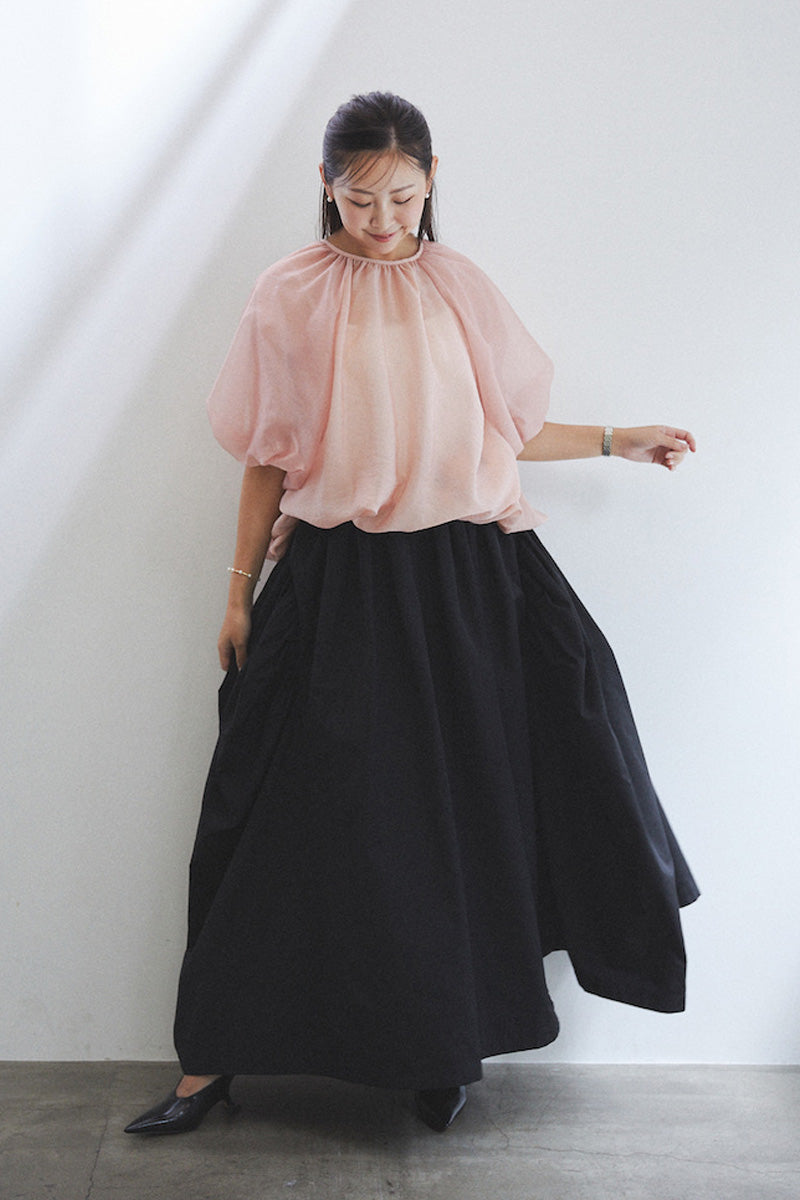 Dramatic skirt / black