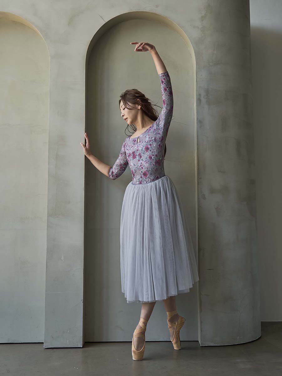 type U ballerina / constellation Toupe