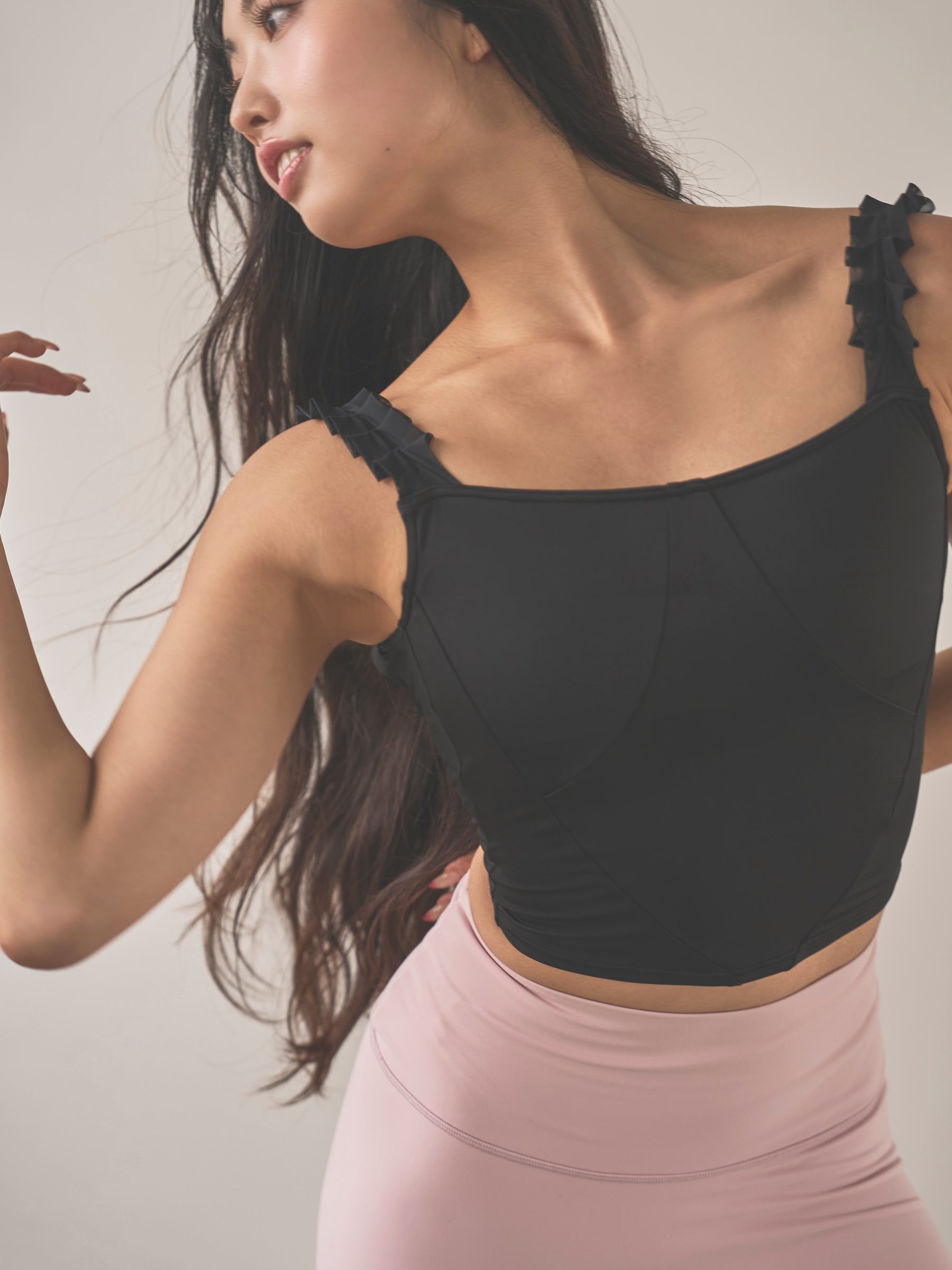 Retune.stina / Serenade tops / black
