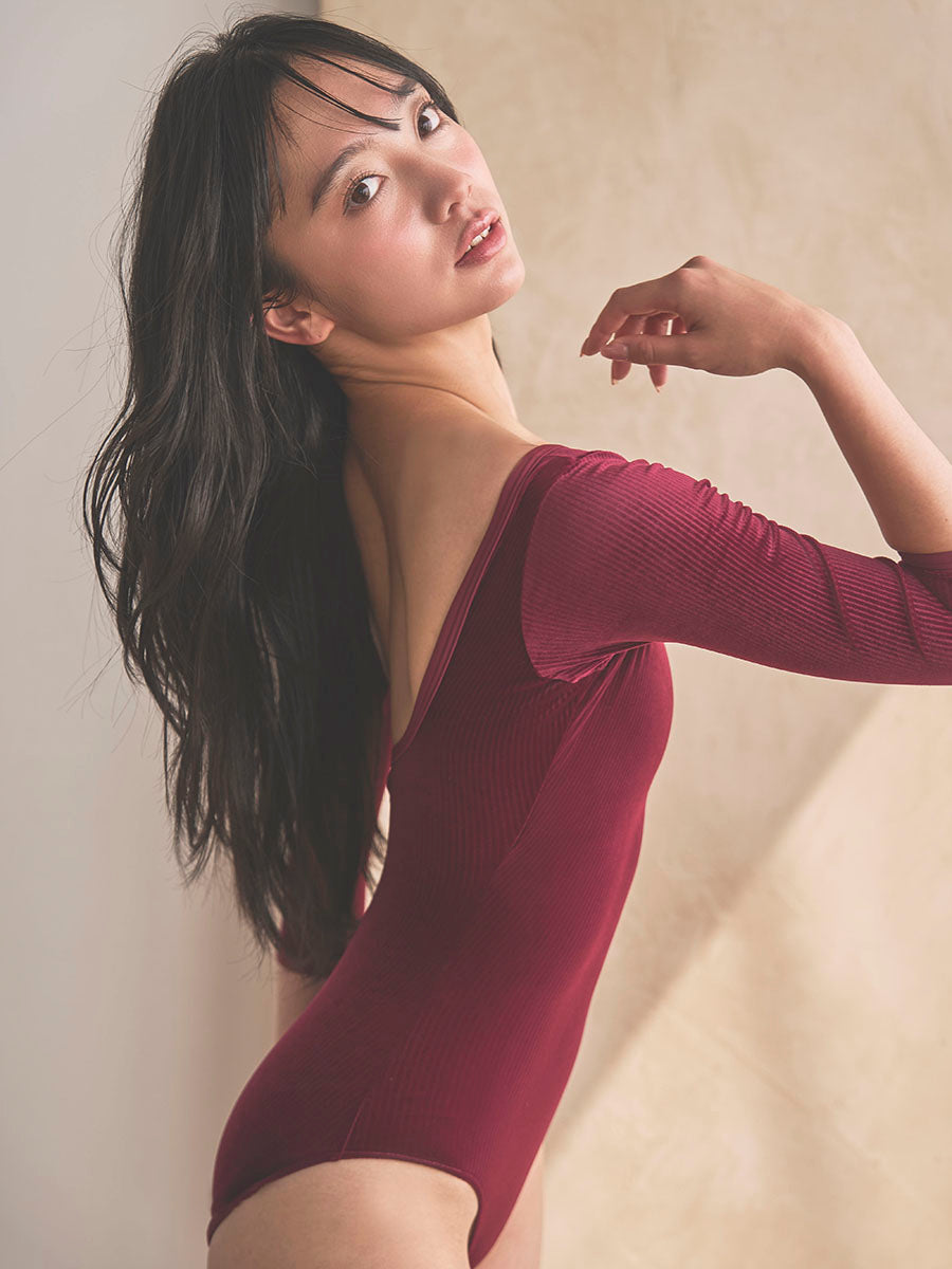 Retune.stina / Nocturne / Ribbed velours Bordeaux