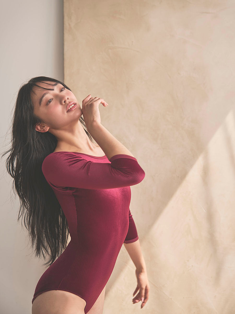 Retune.stina / Nocturne / Ribbed velours Bordeaux