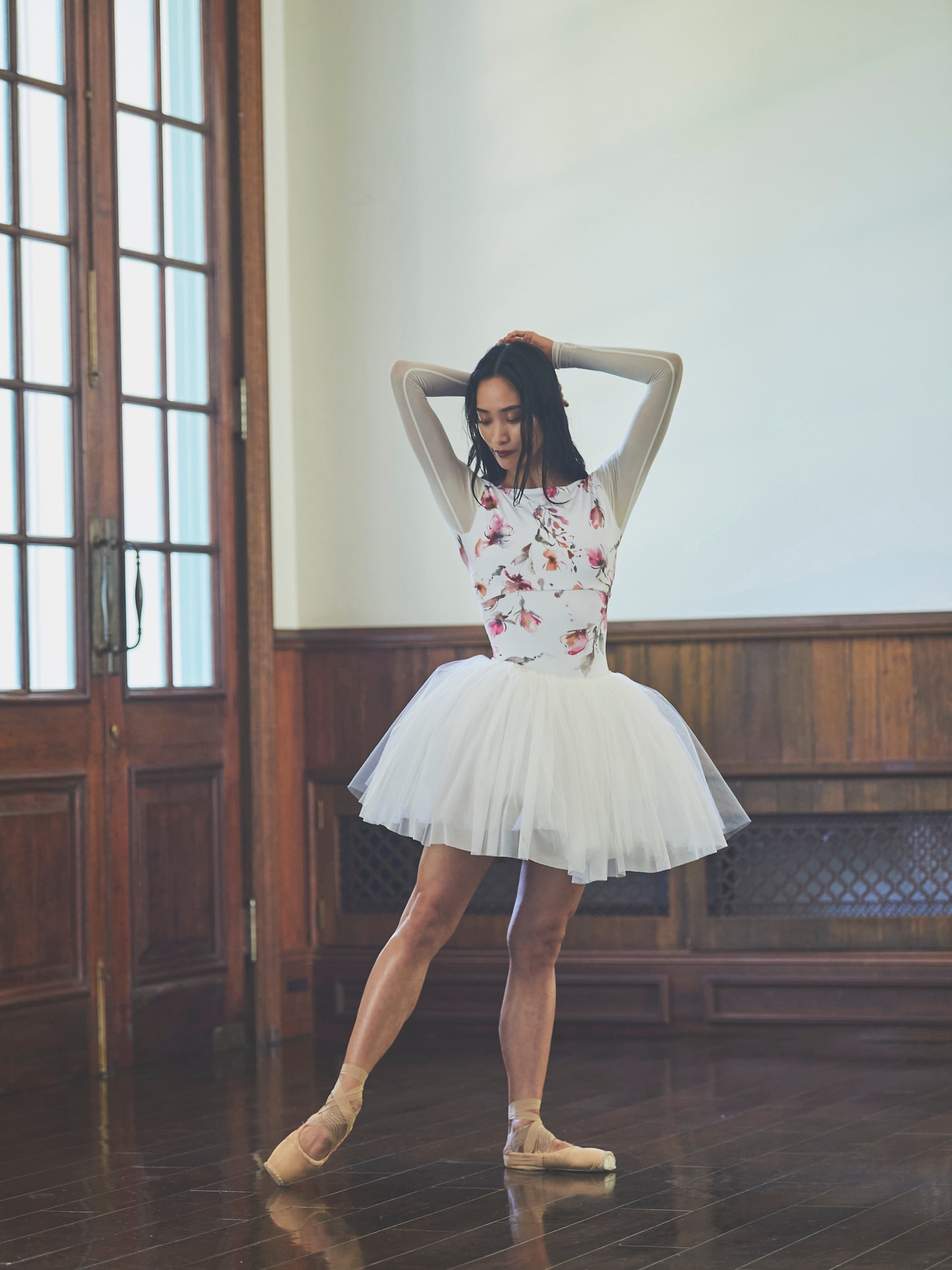 type O square / evanescence white