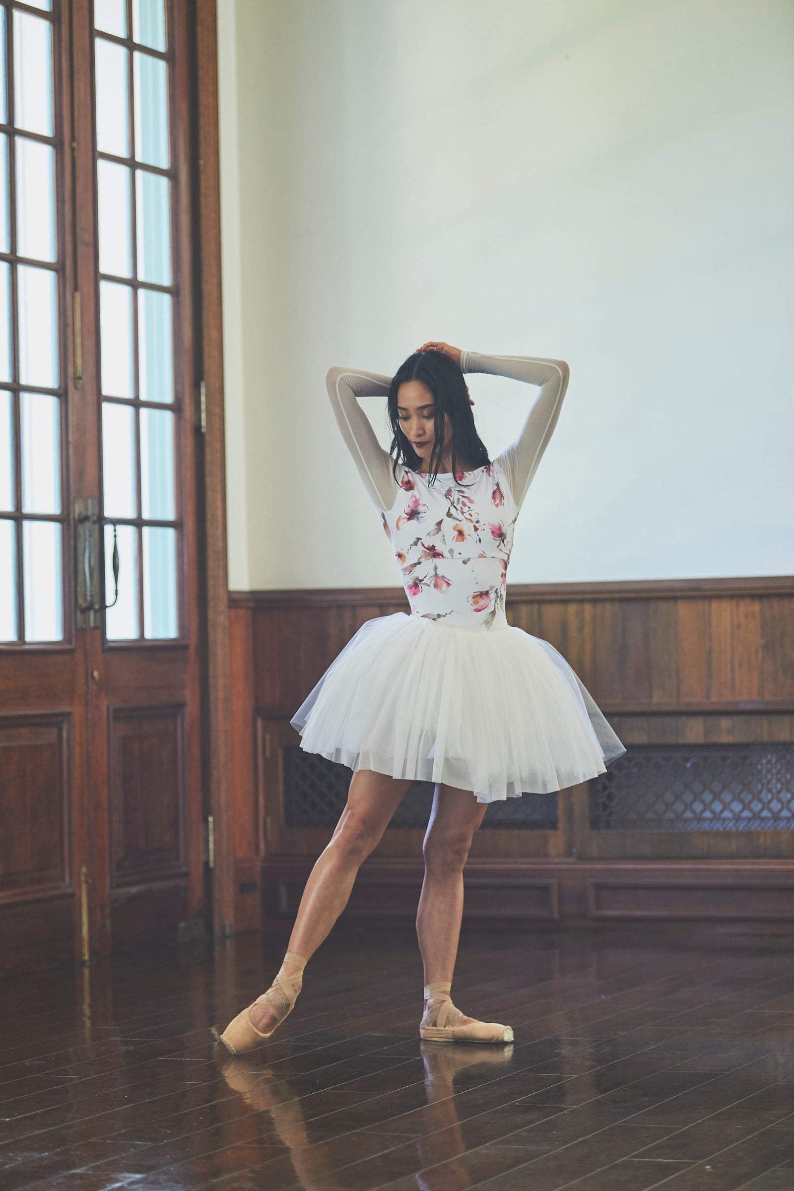 type O square / evanescence white