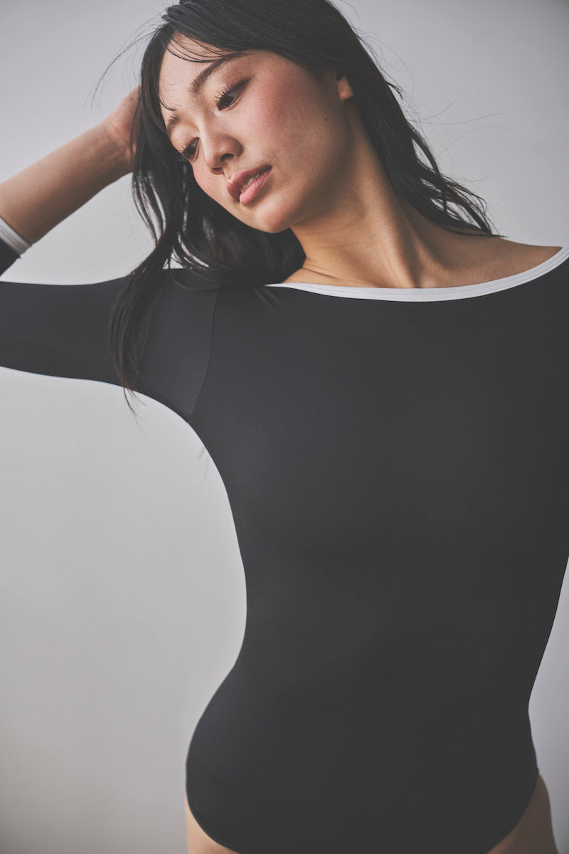 Retune.stina / Nocturne / black