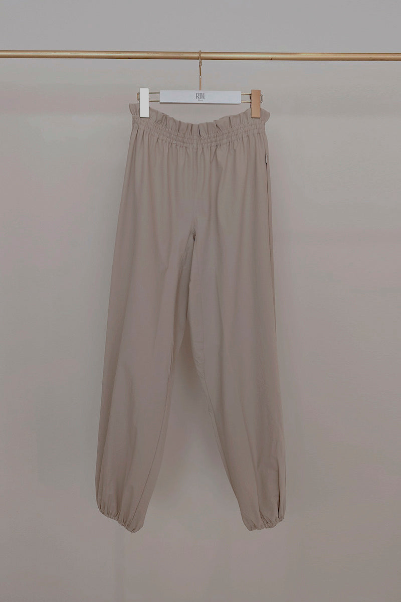 Retune. warm up pants / gray