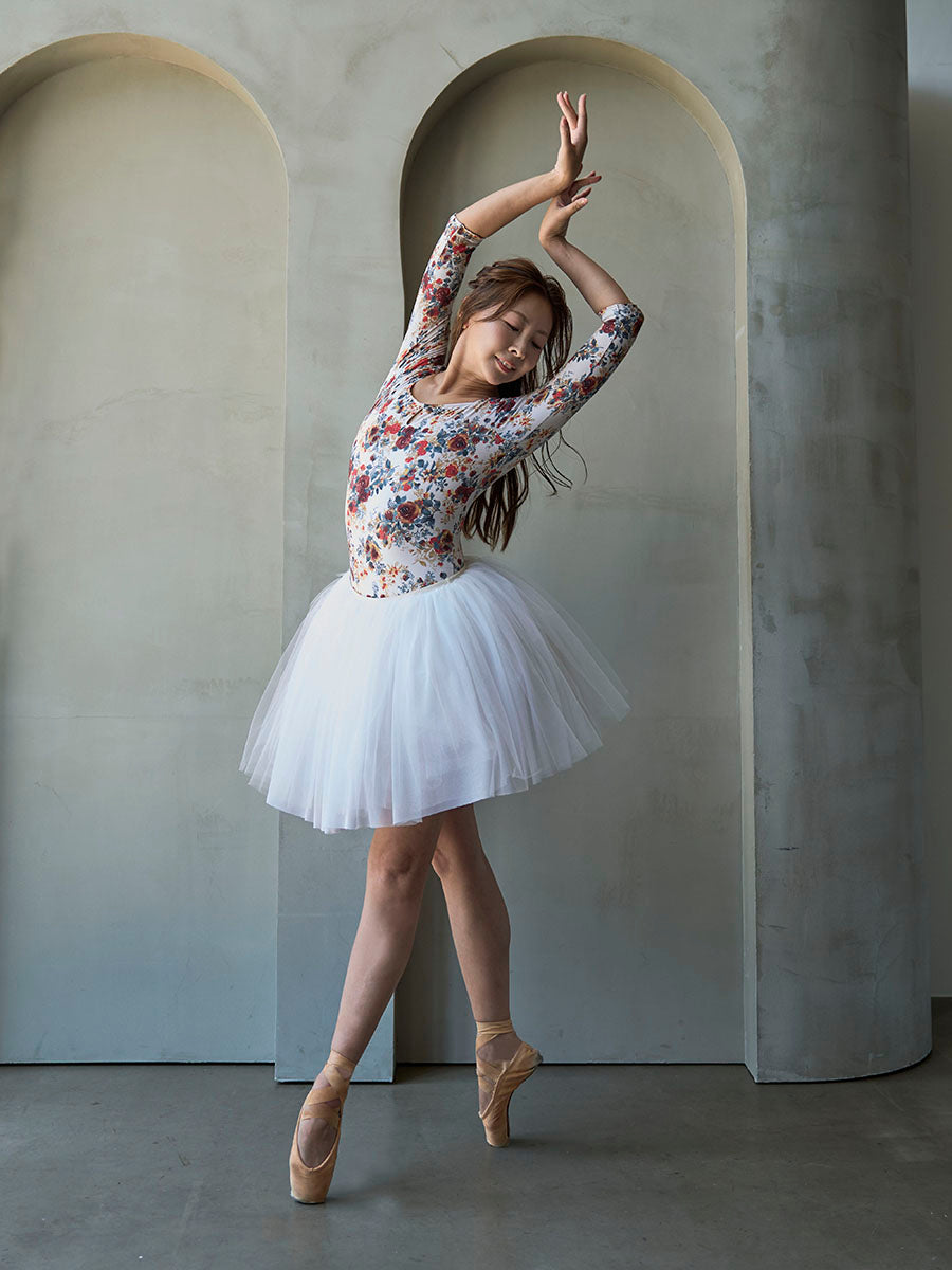 type U ballerina / constellation Amber