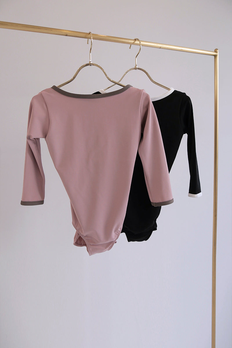 Retune.stina / Nocturne / dusty pink / girl