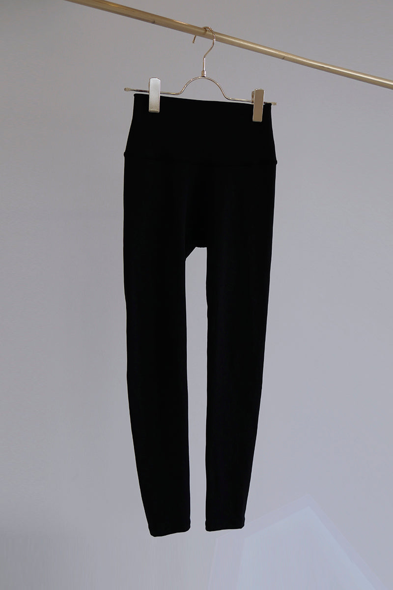 Prelude leggings / black