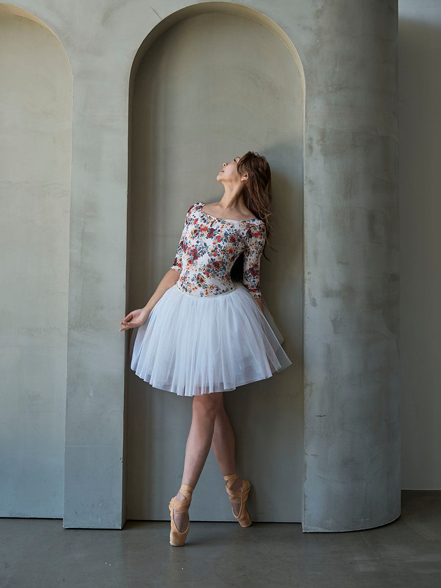 type U ballerina / constellation Amber