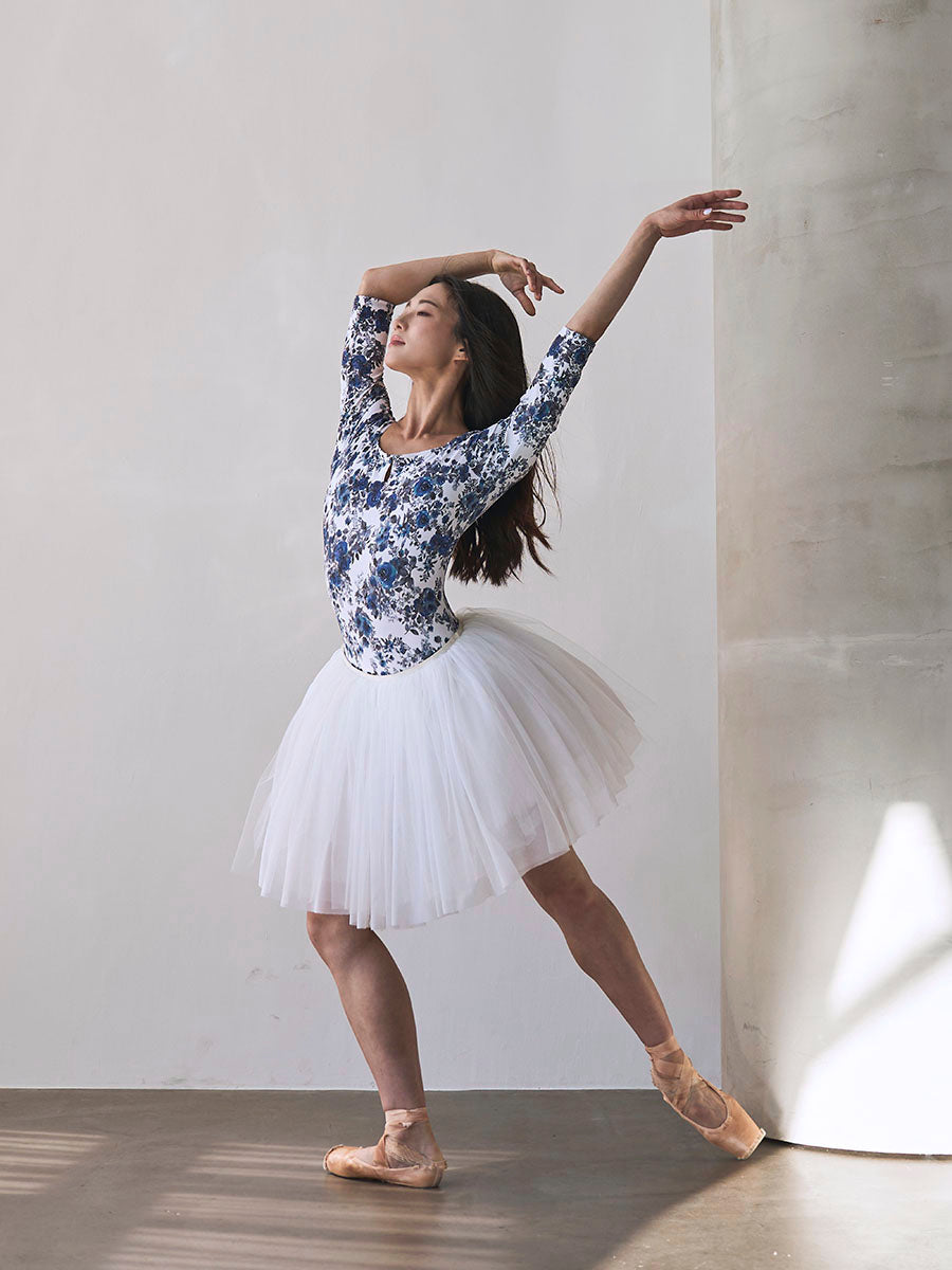 type U ballerina / constellation Sapphire