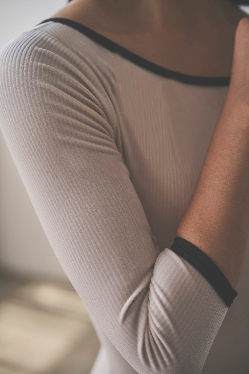 Retune.stina / Nocturne / Ribbed velours off white