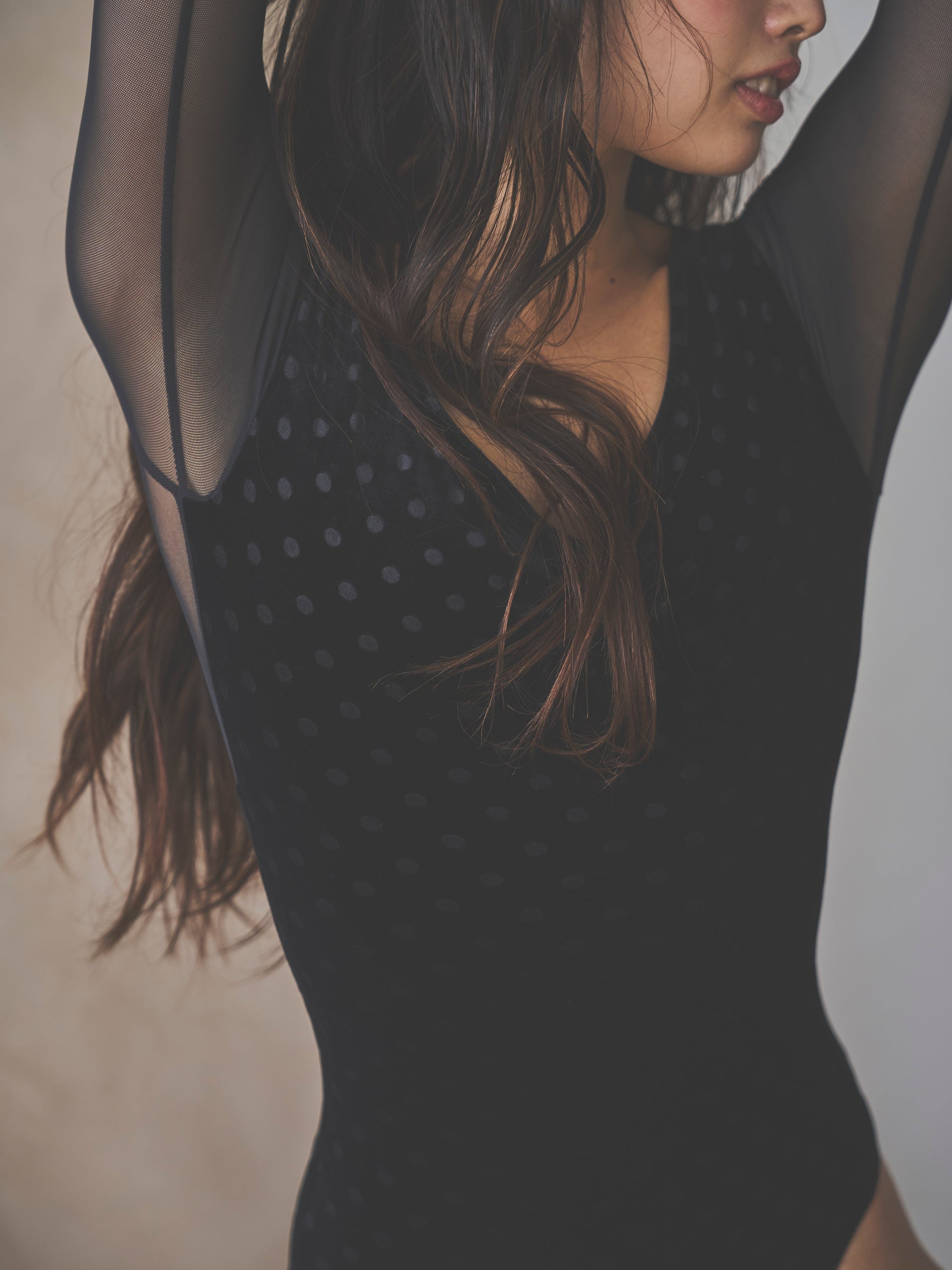 Retune.stina / butterfly long / velours dot black