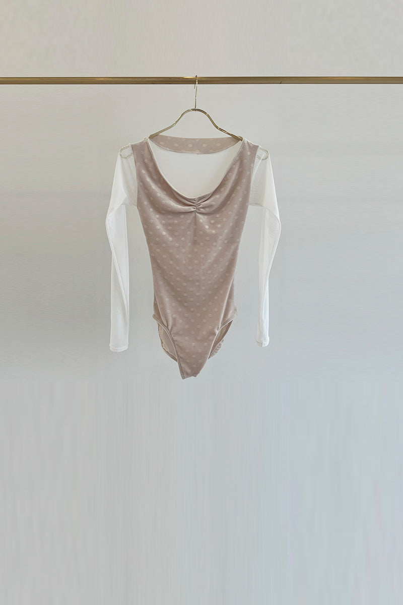 Retune.stina / butterfly long / velours dot off white / girl