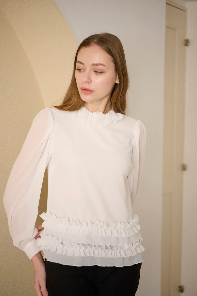petal frill blouse / white
