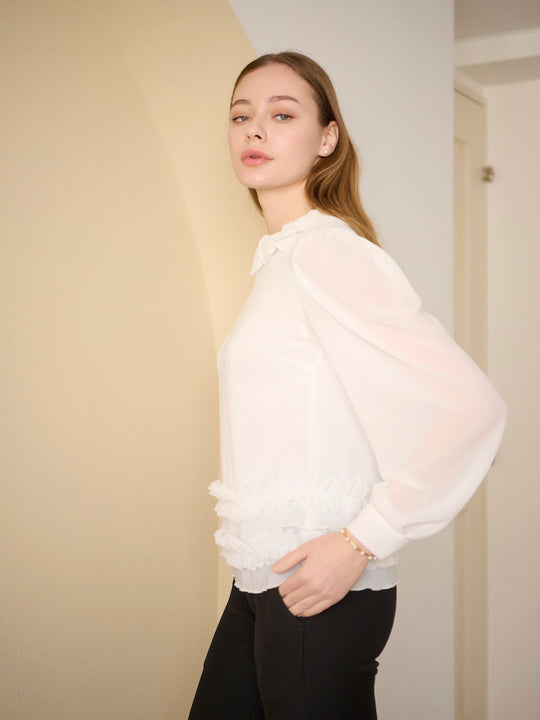 petal frill blouse / white