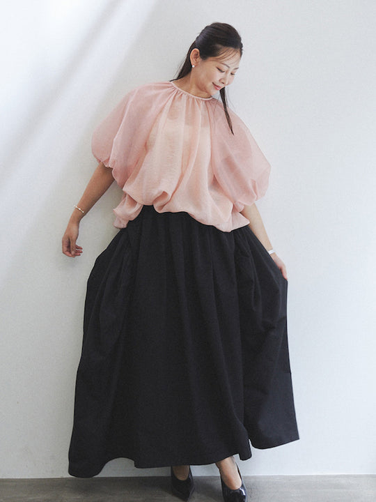 Dramatic skirt / black