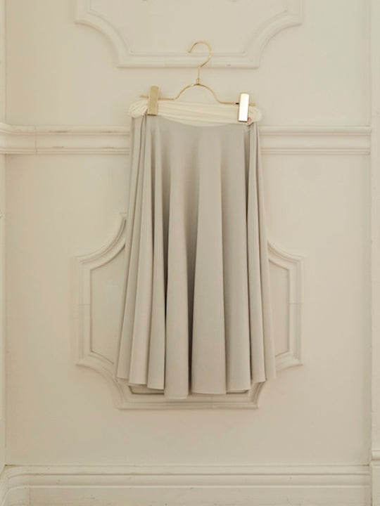circular skirt / ivory