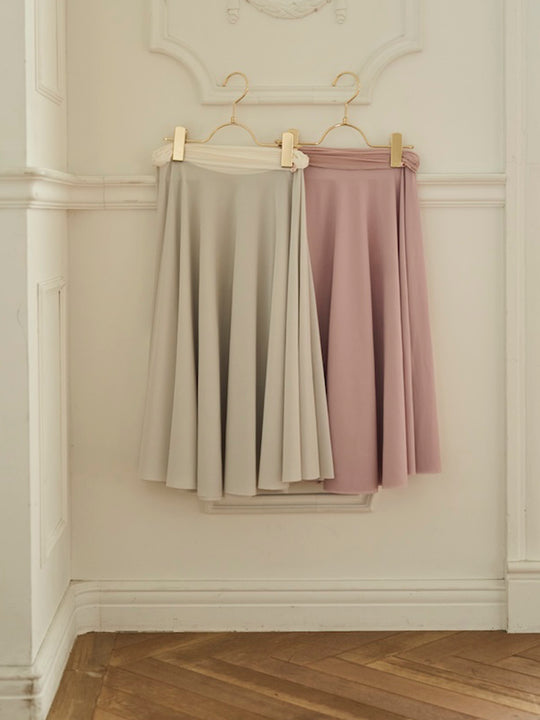 circular skirt / ivory