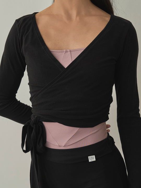 Retune. cache coeur tops / black