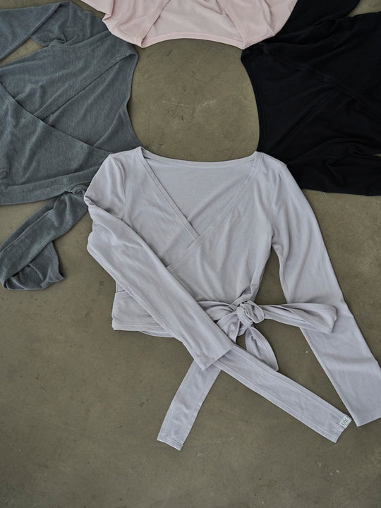 Retune. cache coeur tops / gray