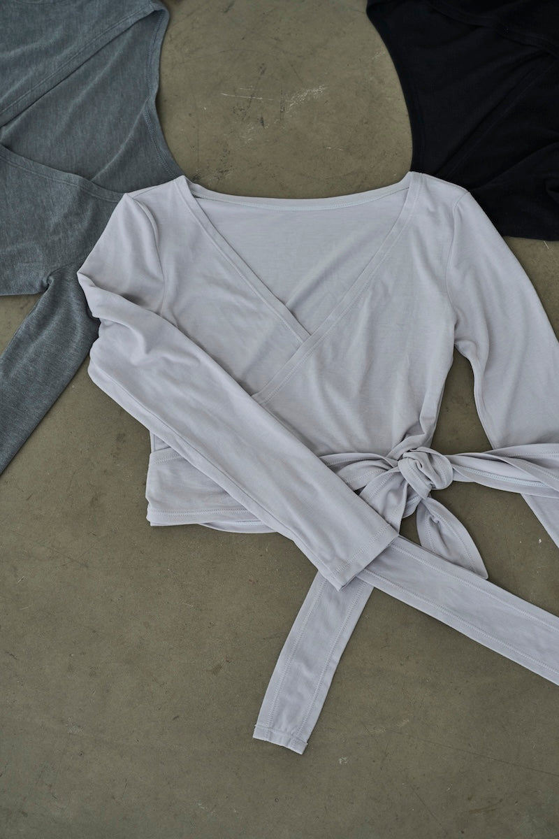 Retune. cache coeur tops / gray