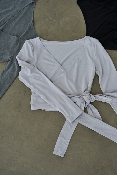 Retune. cache coeur tops / gray