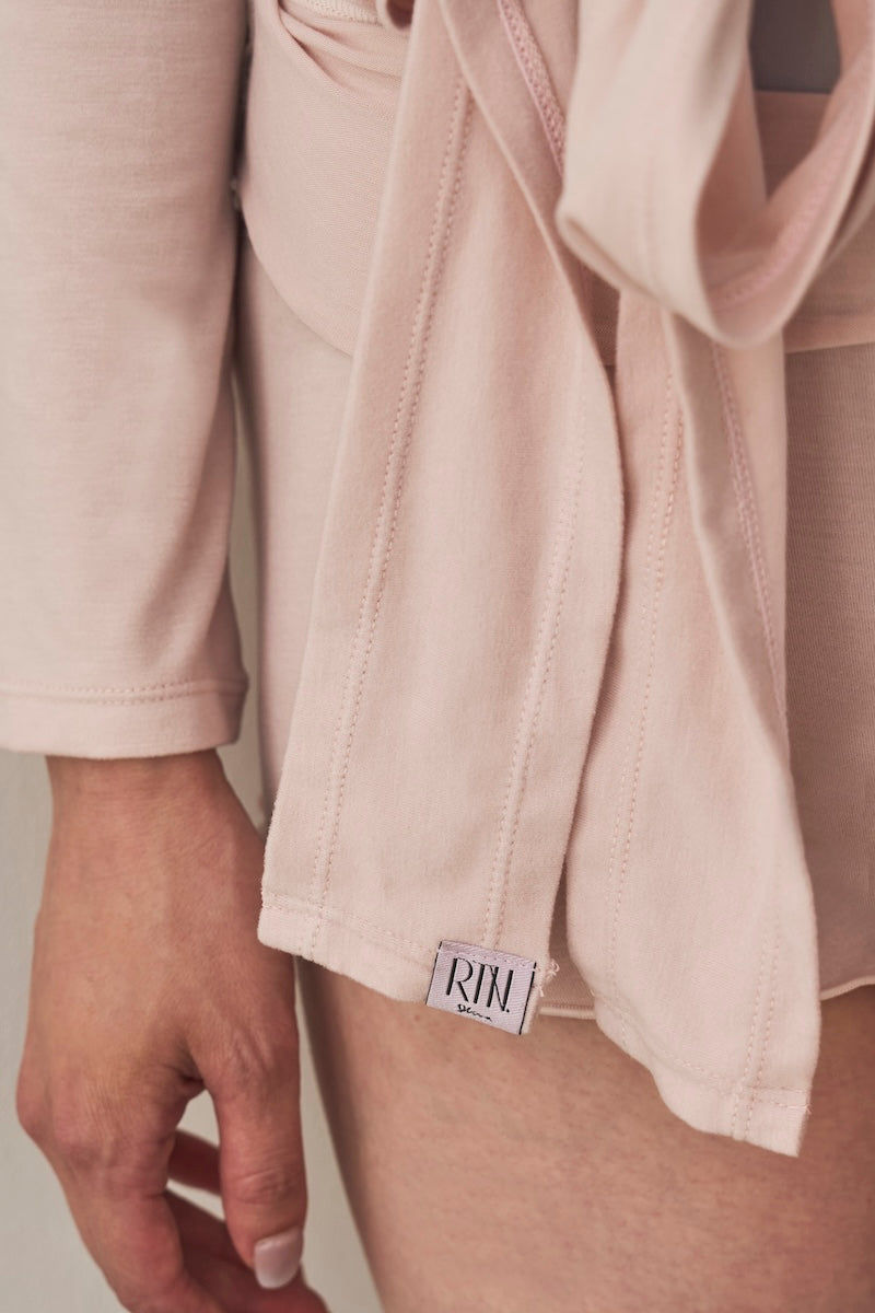 Retune. cache coeur tops / pink