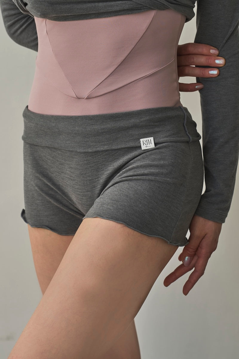 Retune.inner pants / charcoal gray
