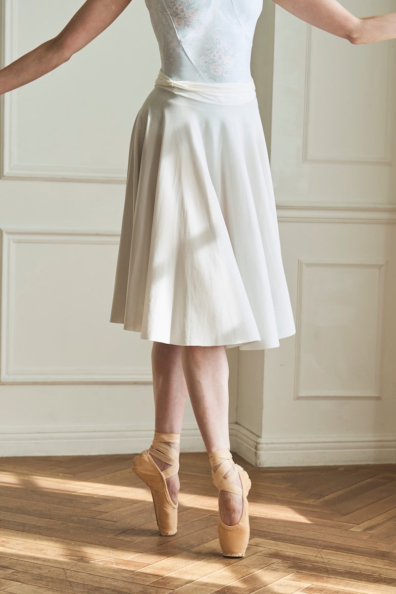 circular skirt / ivory