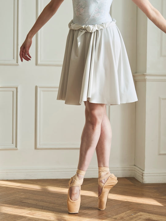 circular skirt / ivory