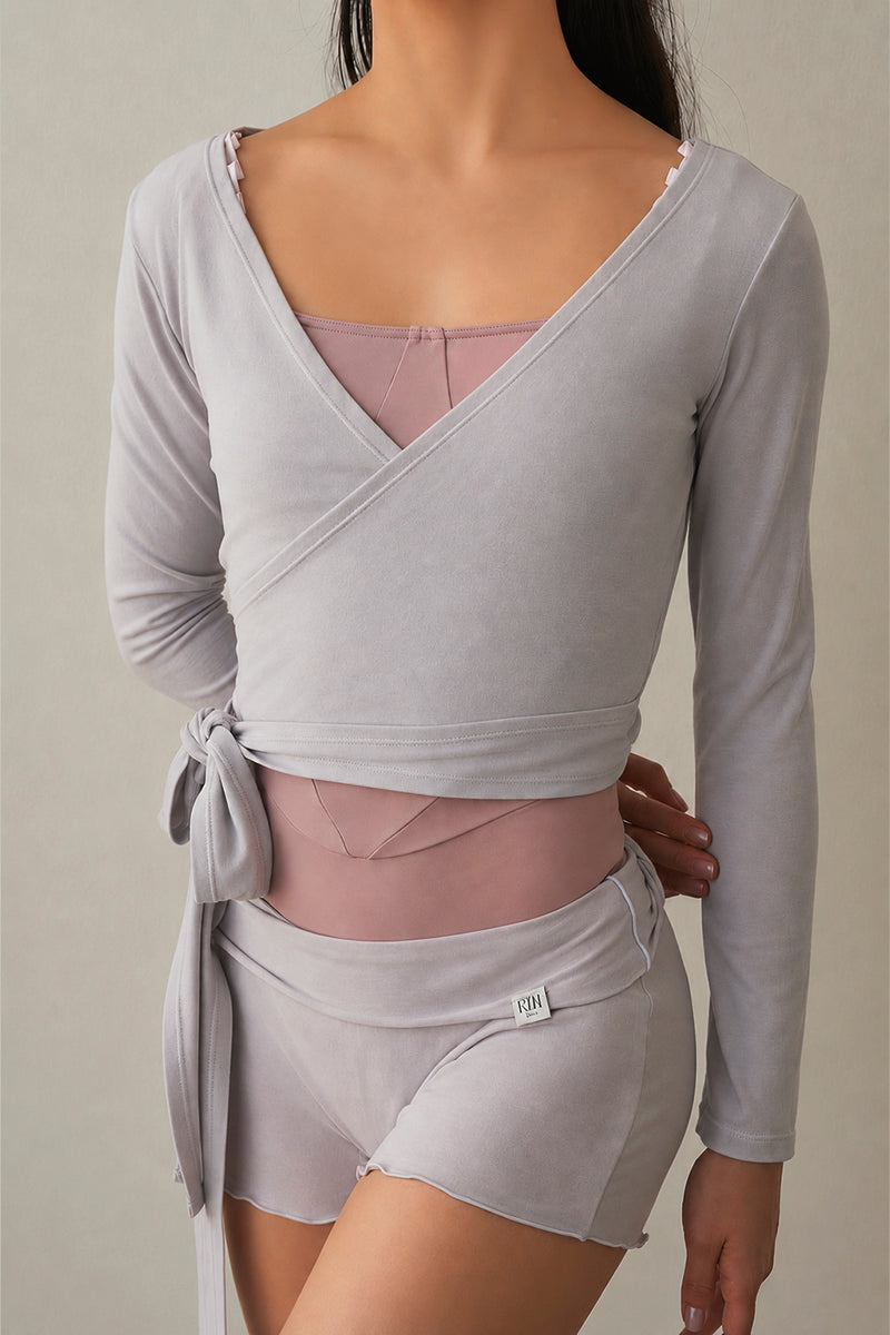 Retune. cache coeur tops / gray