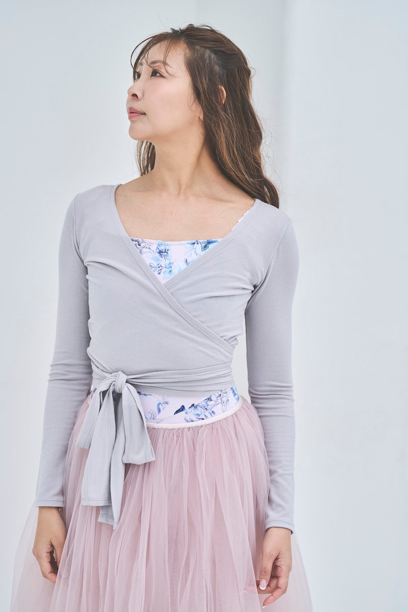 Retune. cache coeur tops / gray