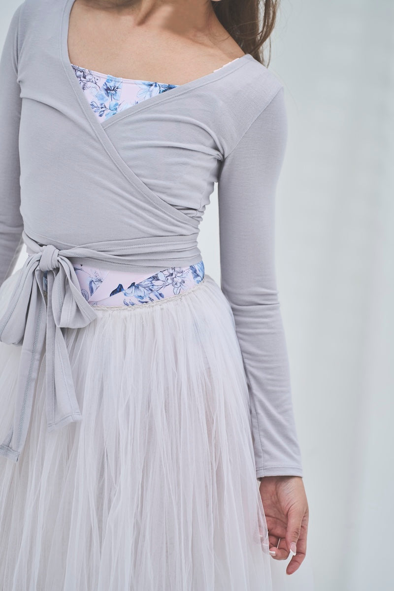 Retune. cache coeur tops / gray