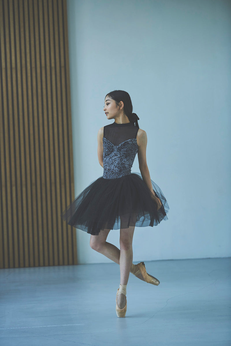 type Y neck ribbon / eternal lace black