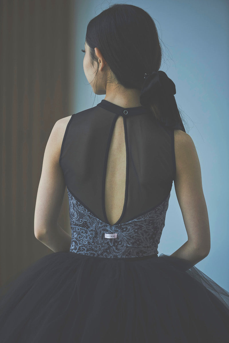 type Y neck ribbon / eternal lace black