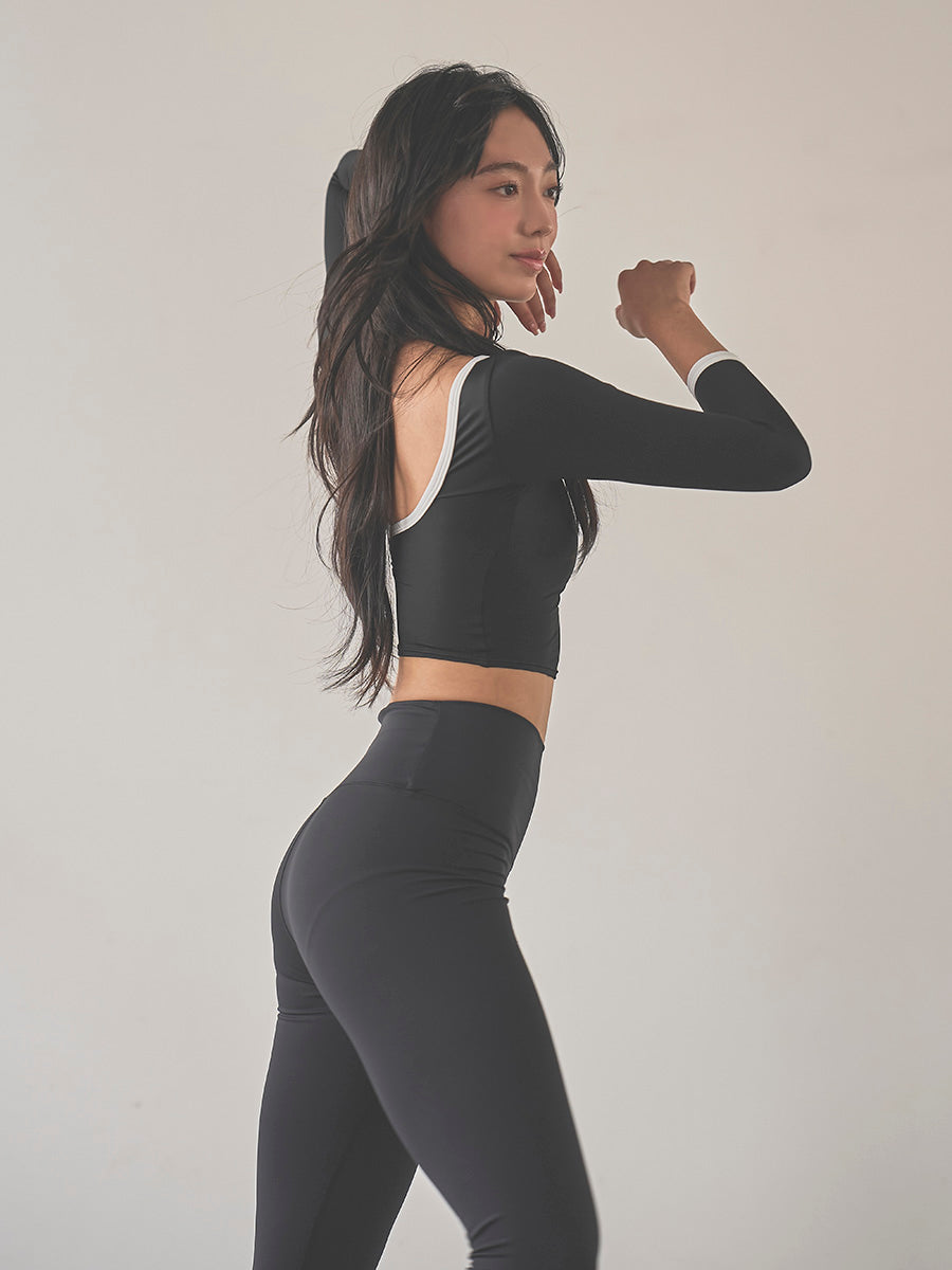 Retune.stina / Nocturne tops / black