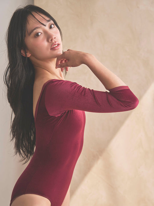 Retune.stina / Nocturne / Ribbed velours Bordeaux