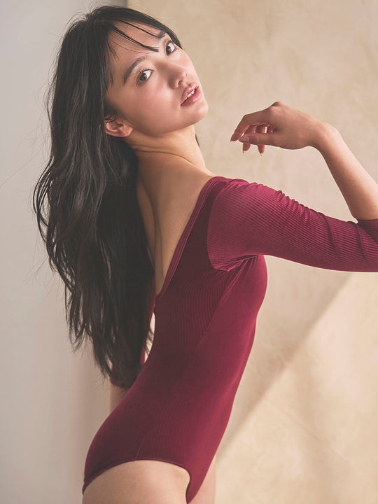Retune.stina / Nocturne / Ribbed velours Bordeaux