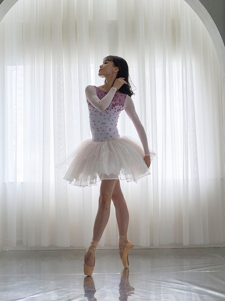 type O square / cosmos rose
