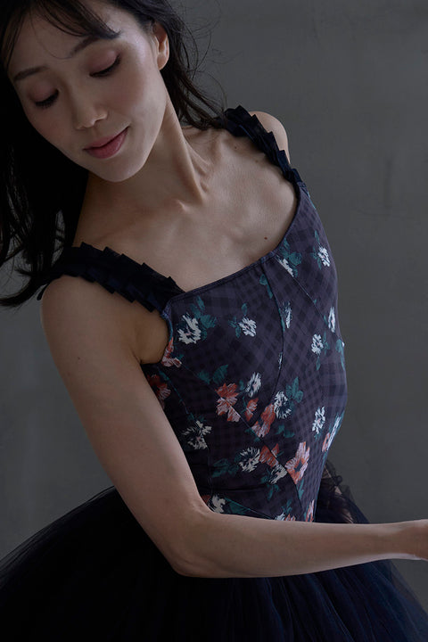 Serenade / Stella ruby black