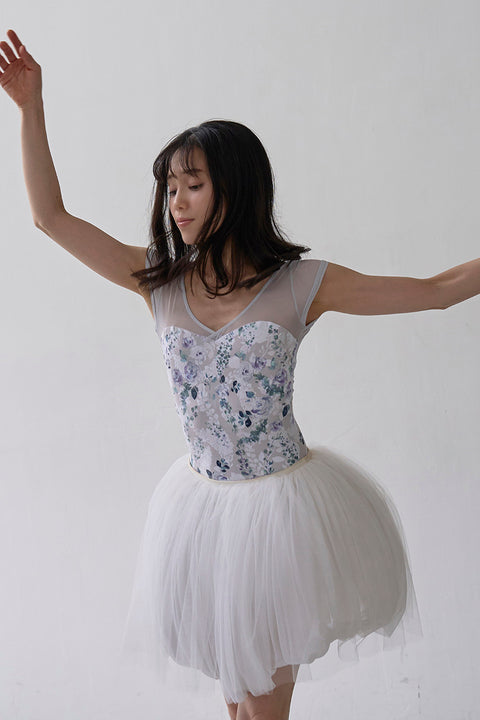 type H half sleeve / Elara white