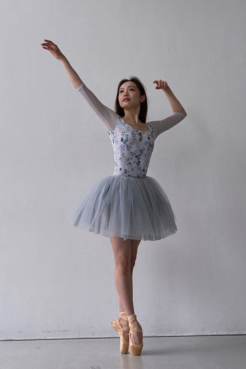 Type U ballerina+ / Elara white