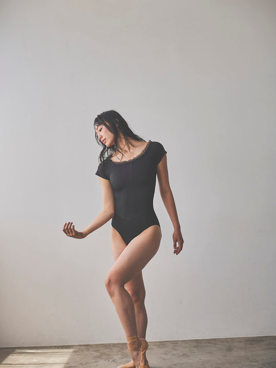 Retune.stina / Dolce / black