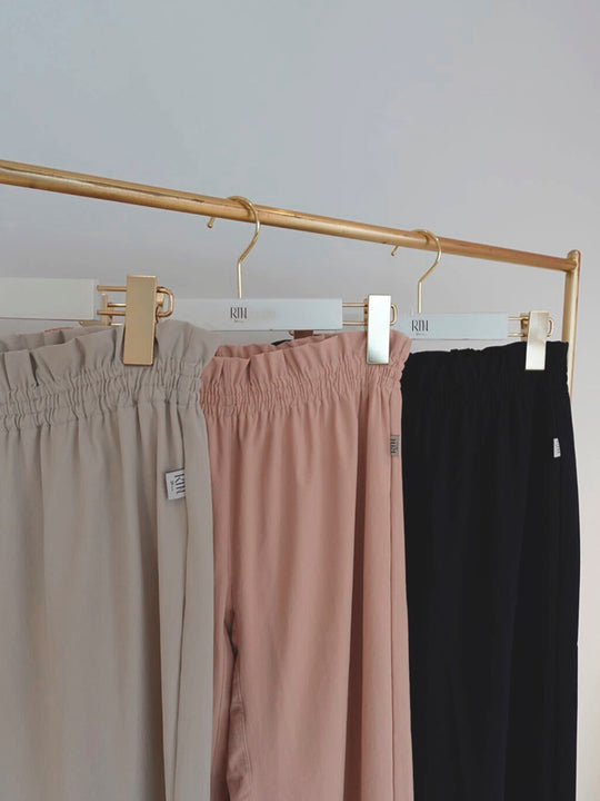 Retune. warm up pants / gray