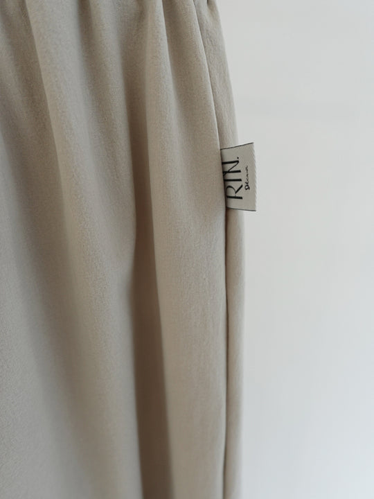 Retune. warm up pants / gray