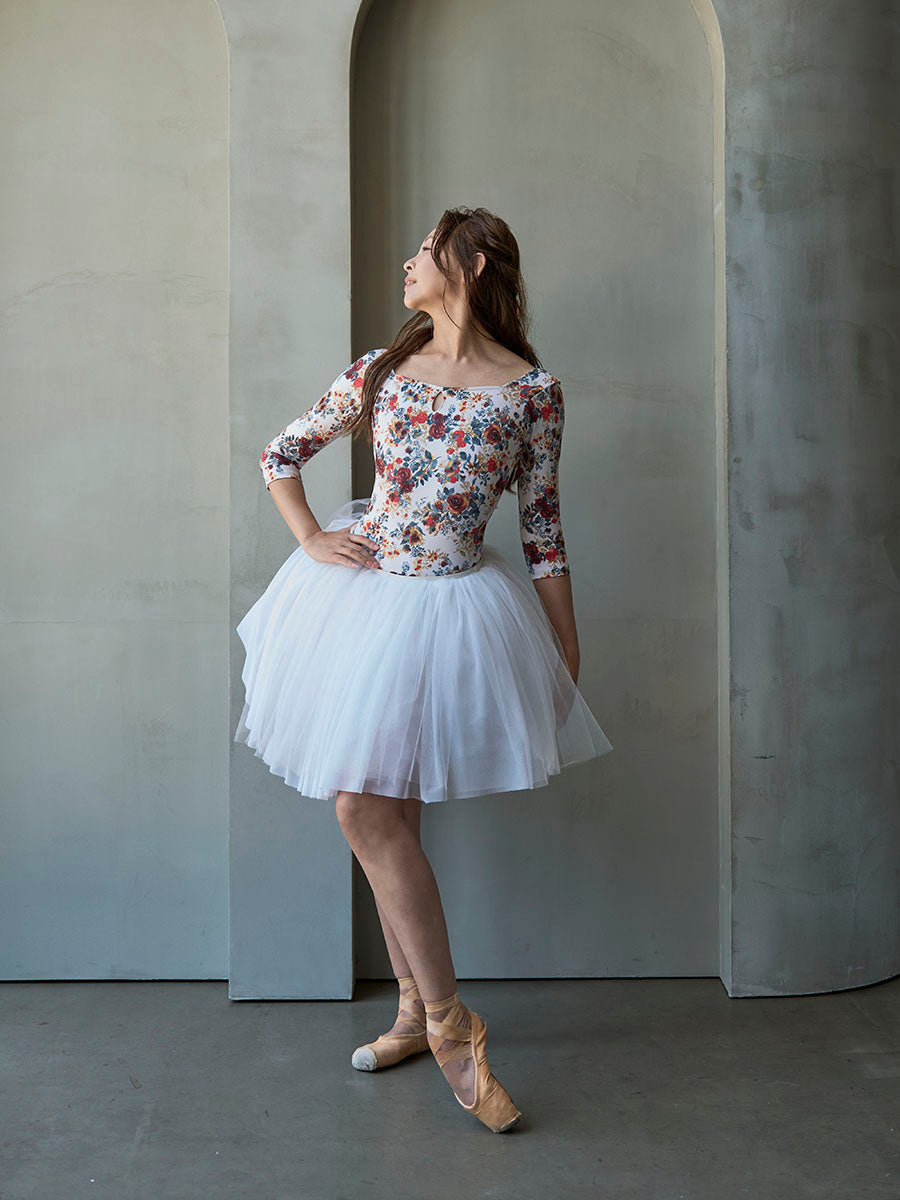 type U ballerina / constellation Amber