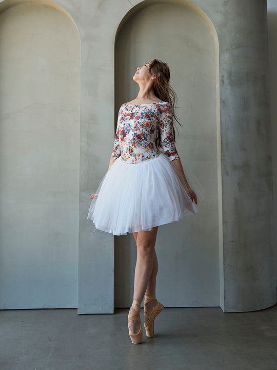 type U ballerina / constellation Amber
