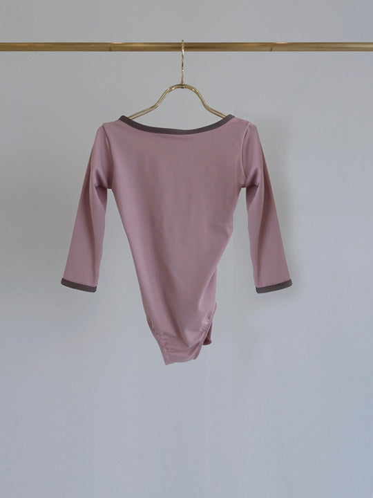 Retune.stina / Nocturne / dusty pink / girl