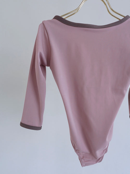 Retune.stina / Nocturne / dusty pink / girl