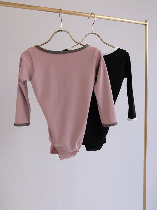 Retune.stina / Nocturne / dusty pink / girl